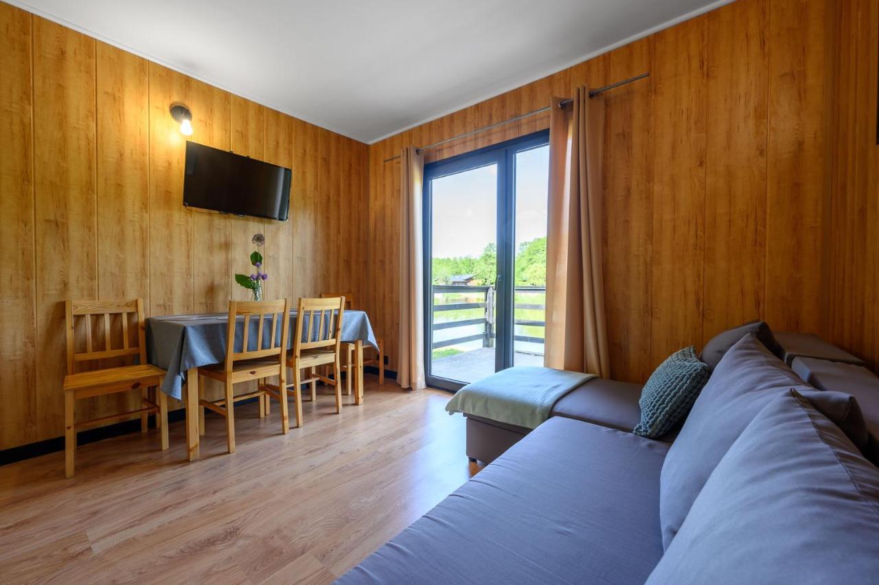 Lodge Drewniane Na Splawiu Nad Morzem